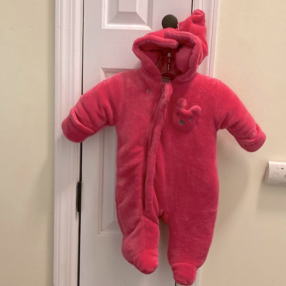 Baby girl pink winter bodysuit. Size 0-3 months